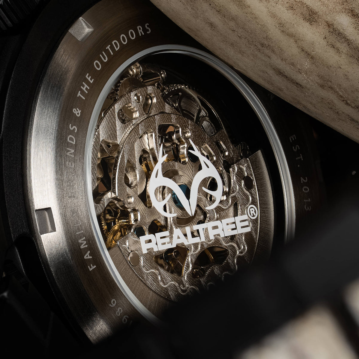 Realtree APX Rugged Automatic 44mm